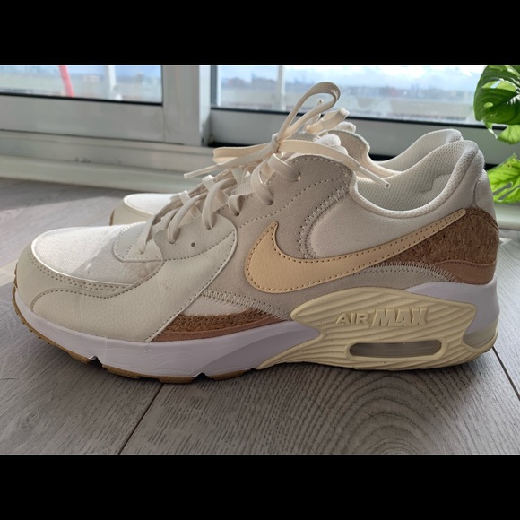 Japanese Nike Air Max Running Shoes Beige - Picture 5 of 9